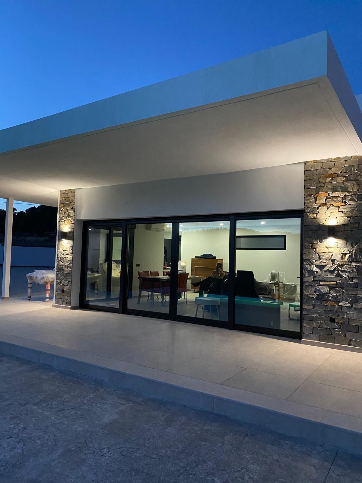 Venta de villa en Pinoso