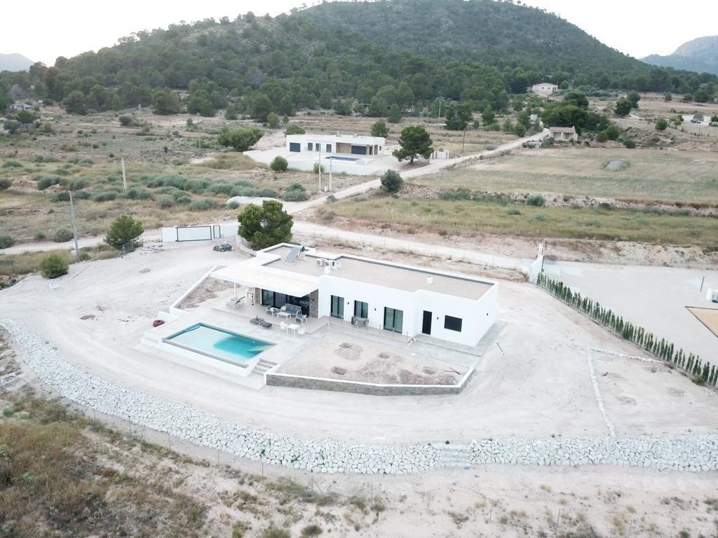 Venta de villa en Pinoso