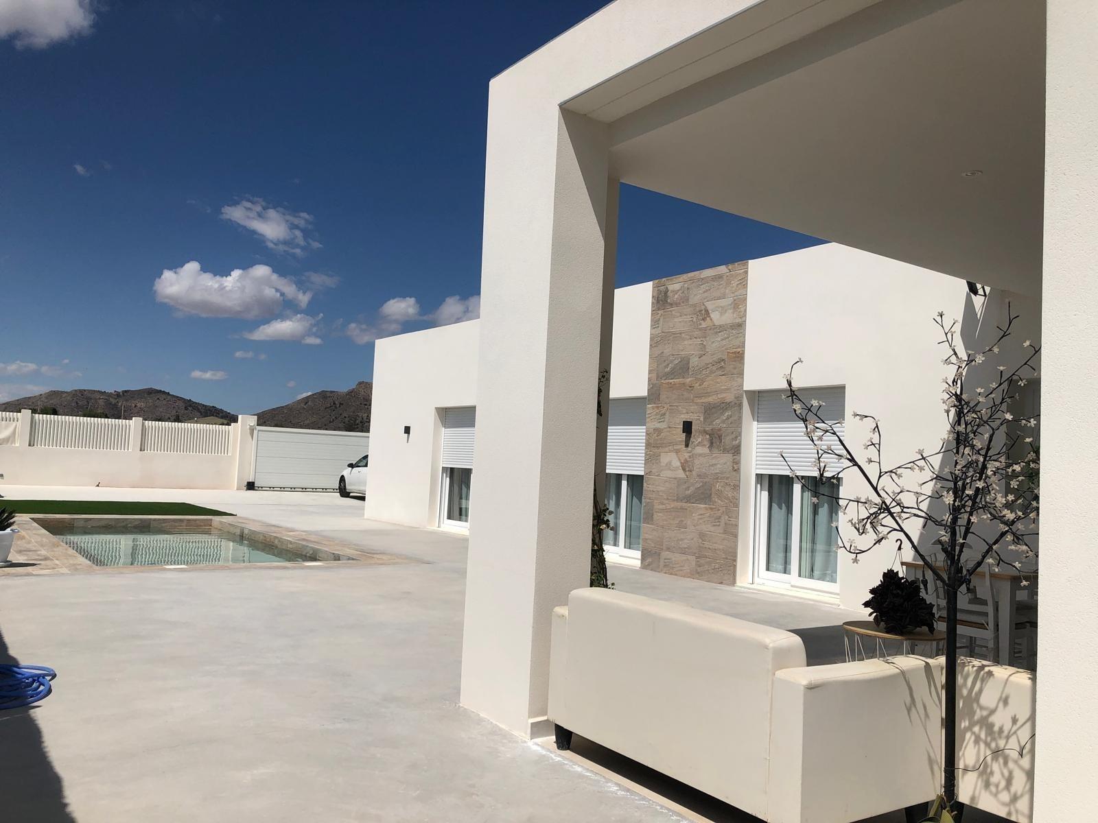 Venta de villa en Pinoso