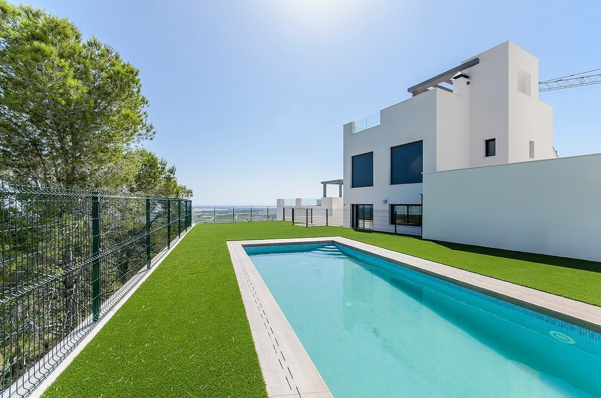Venta de chalet en San Miguel de Salinas