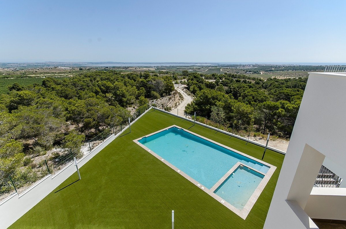 Venta de chalet en San Miguel de Salinas
