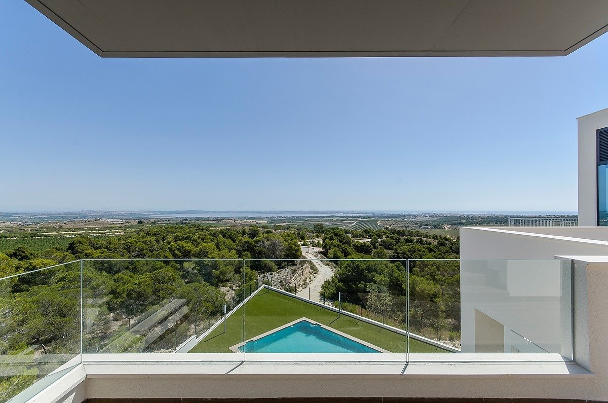 Venta de chalet en San Miguel de Salinas