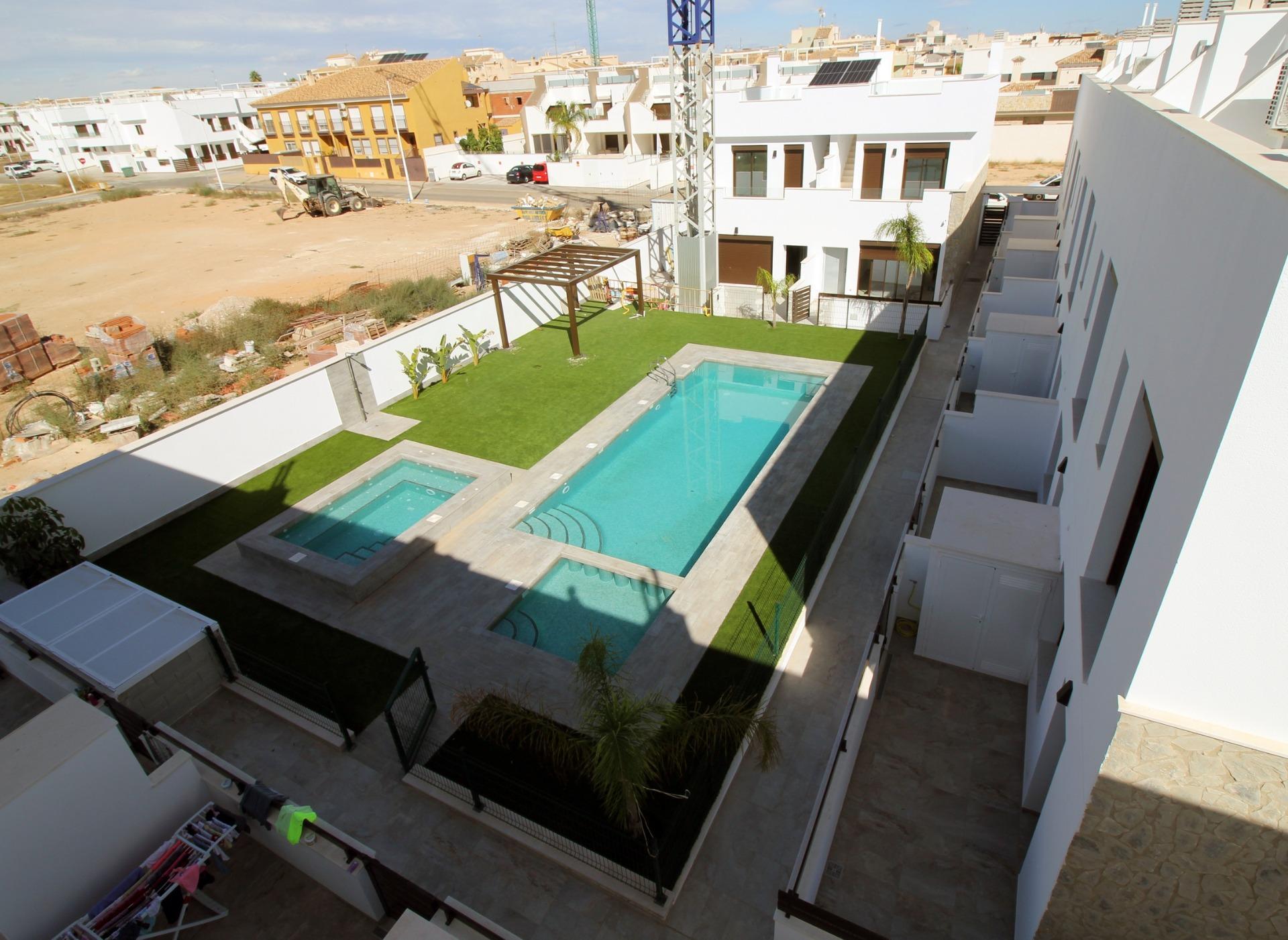 Venta de villa en Pilar de La Horadada