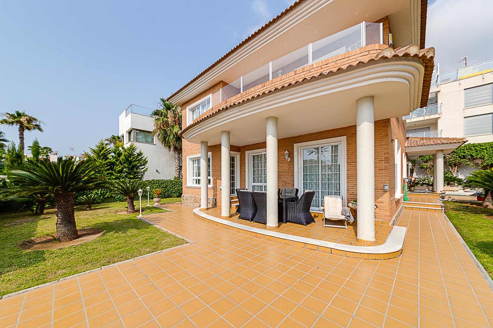 Venta de chalet en Torrevieja