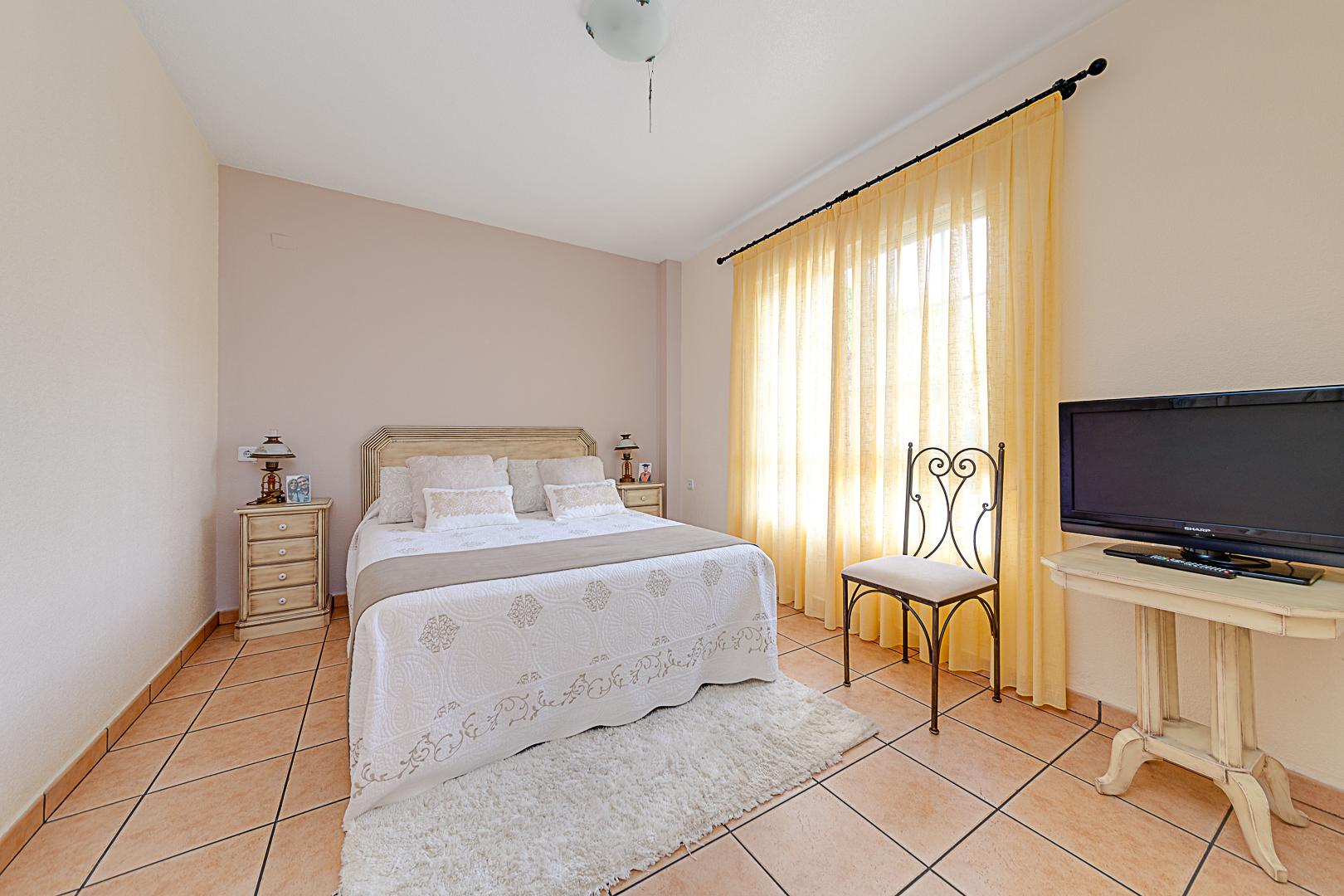 For sale of chalet in Torrevieja
