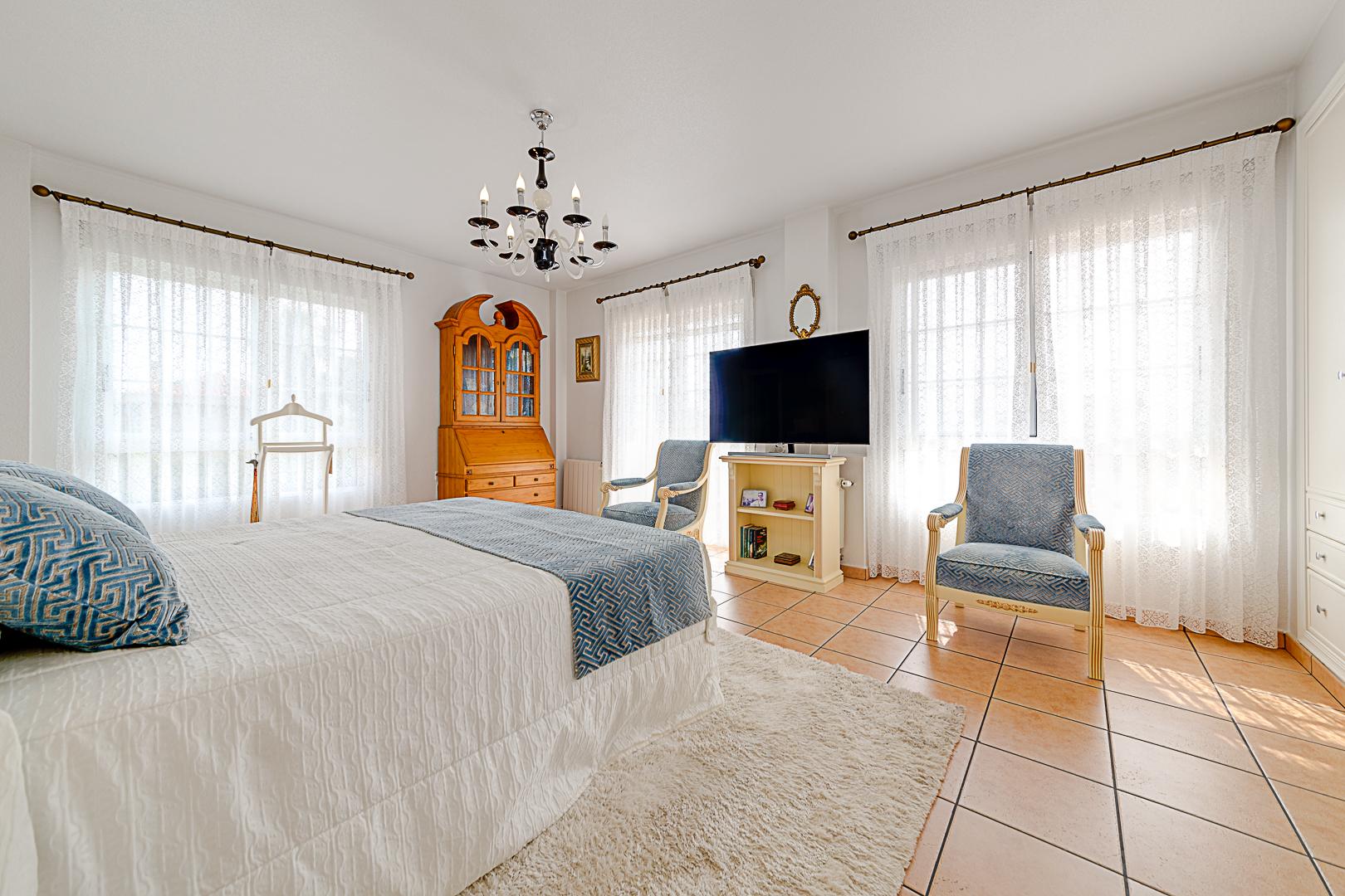 For sale of chalet in Torrevieja