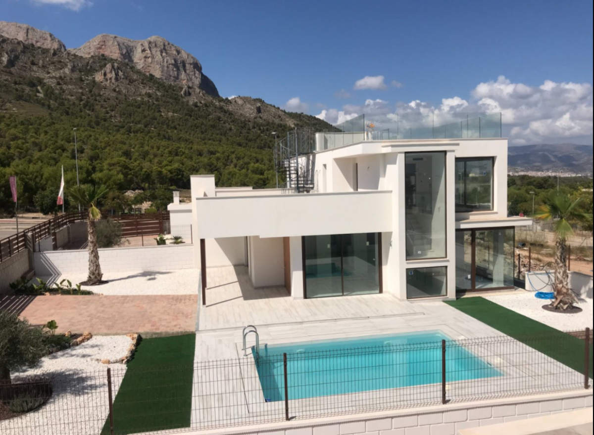 For sale of villa in Polop