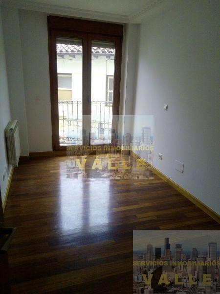 Venta de piso en El Astillero