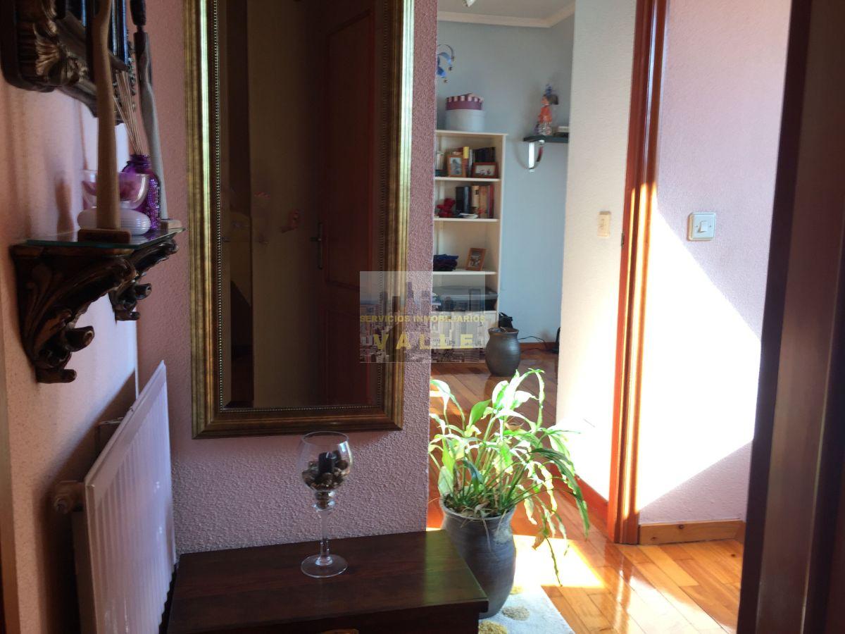 For sale of flat in Maliaño