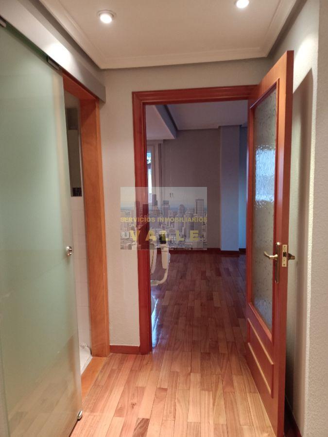 For sale of flat in Maliaño