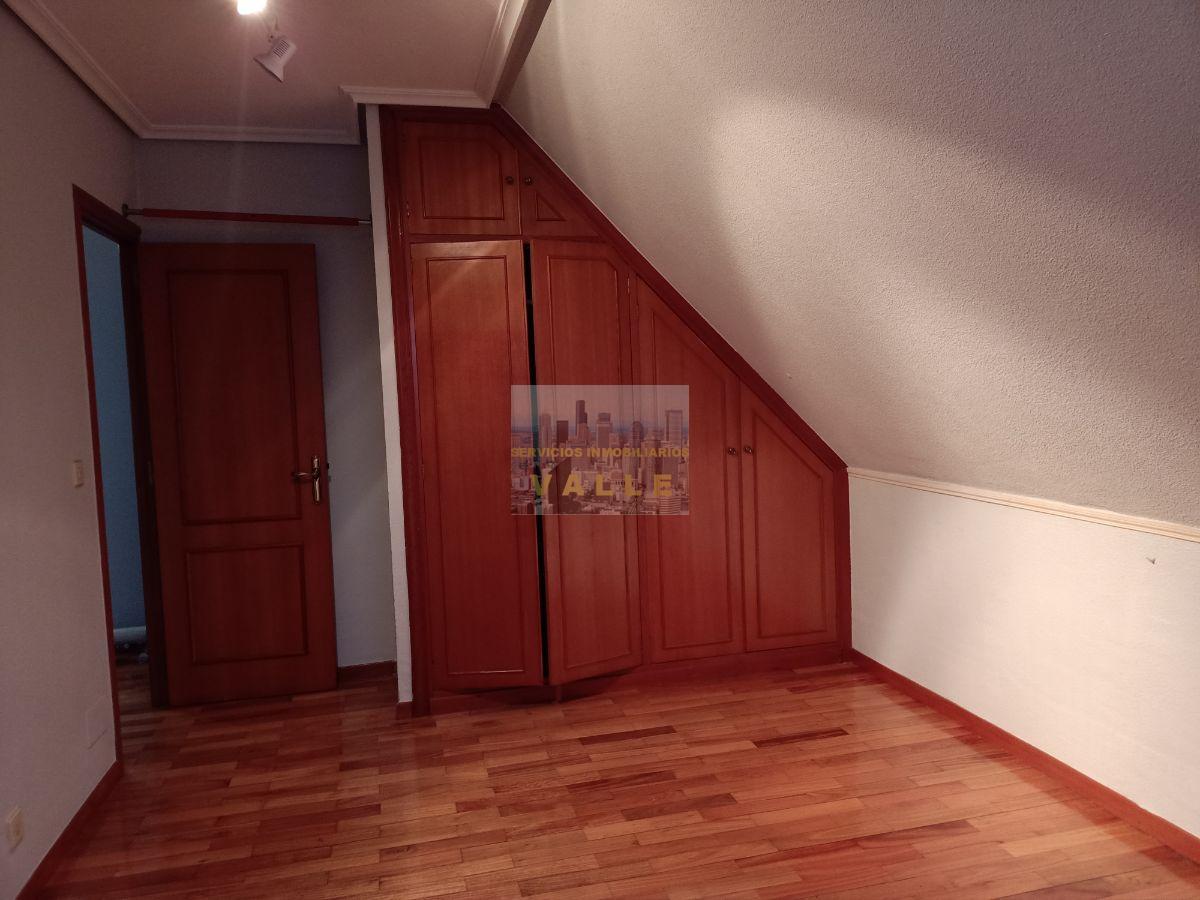 For sale of flat in Maliaño