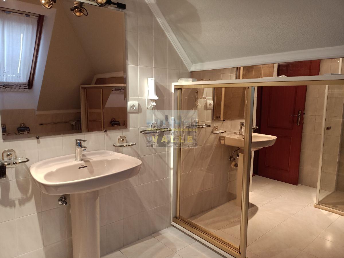 For sale of flat in Maliaño
