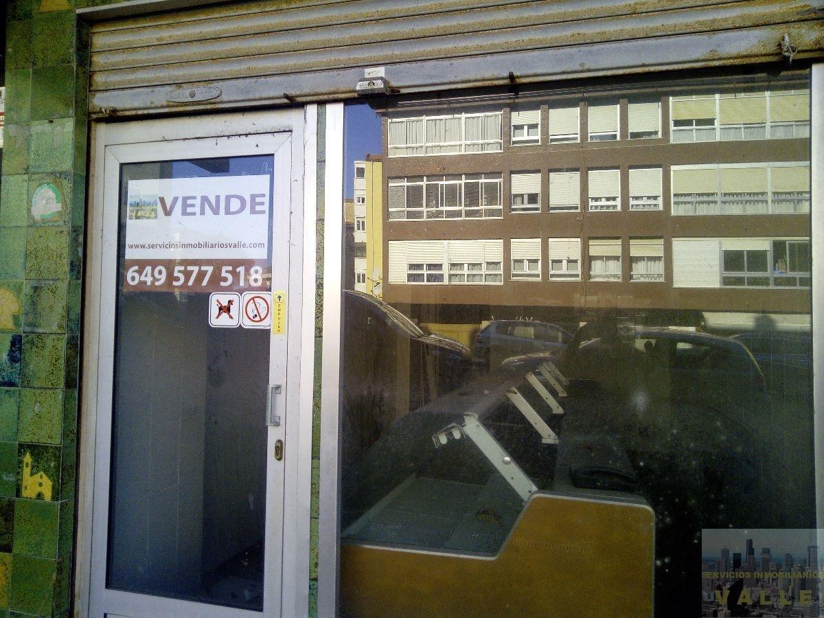 For sale of commercial in Santander