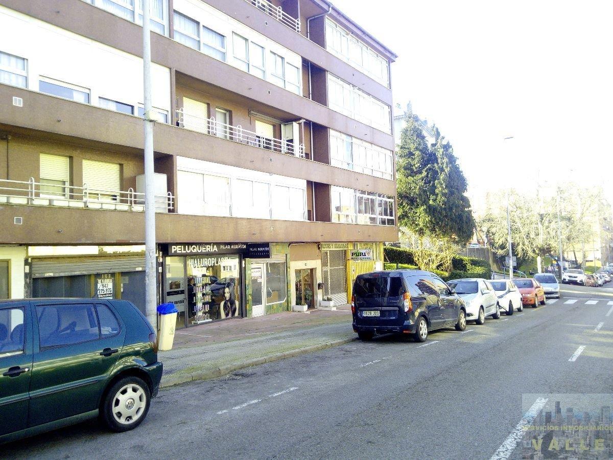 For sale of premises in Santander