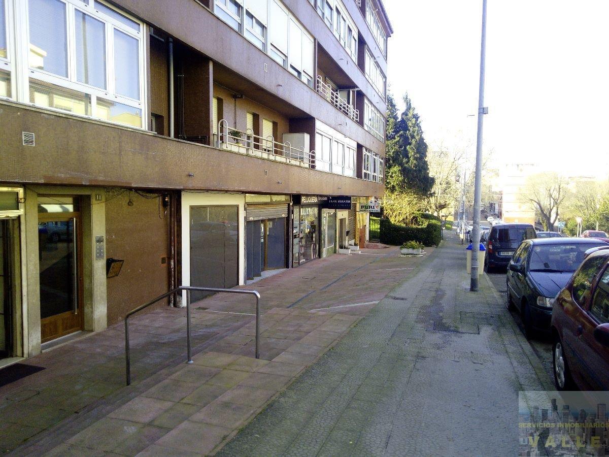 For sale of premises in Santander