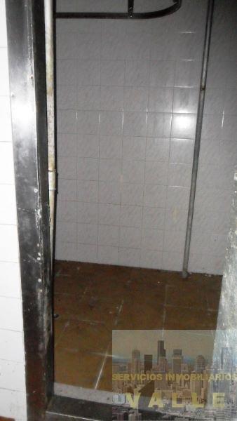 For sale of premises in Santander