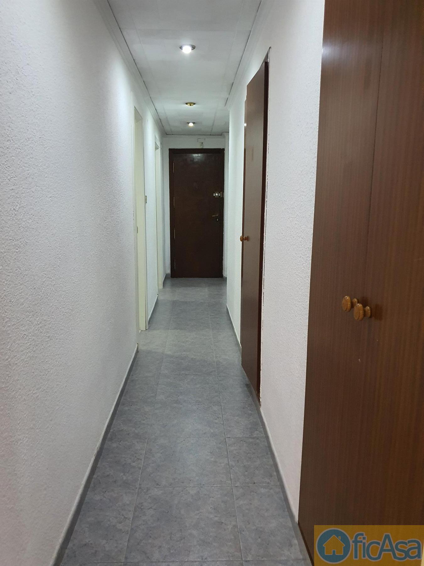 For sale of flat in Castellón