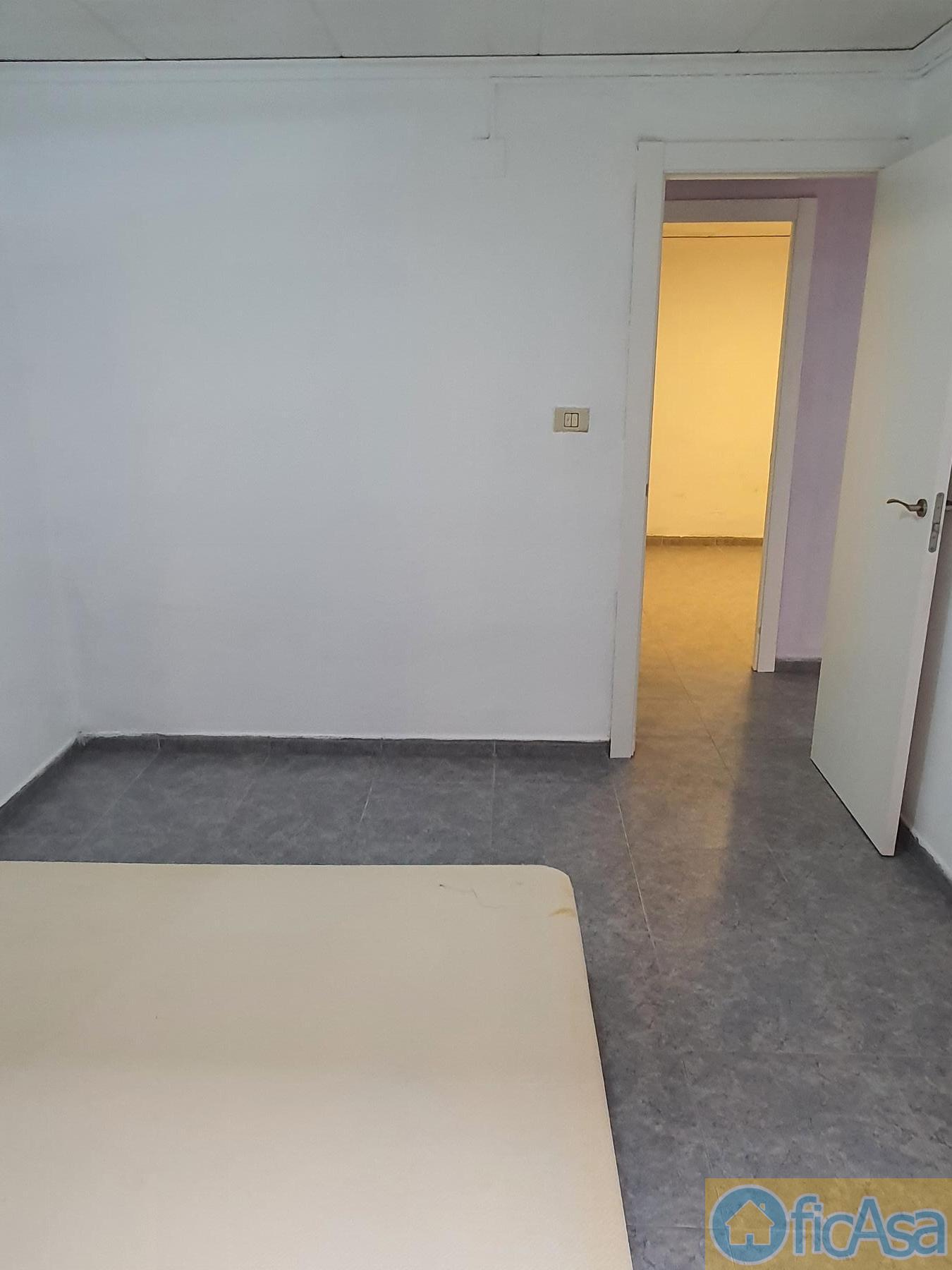 For sale of flat in Castellón
