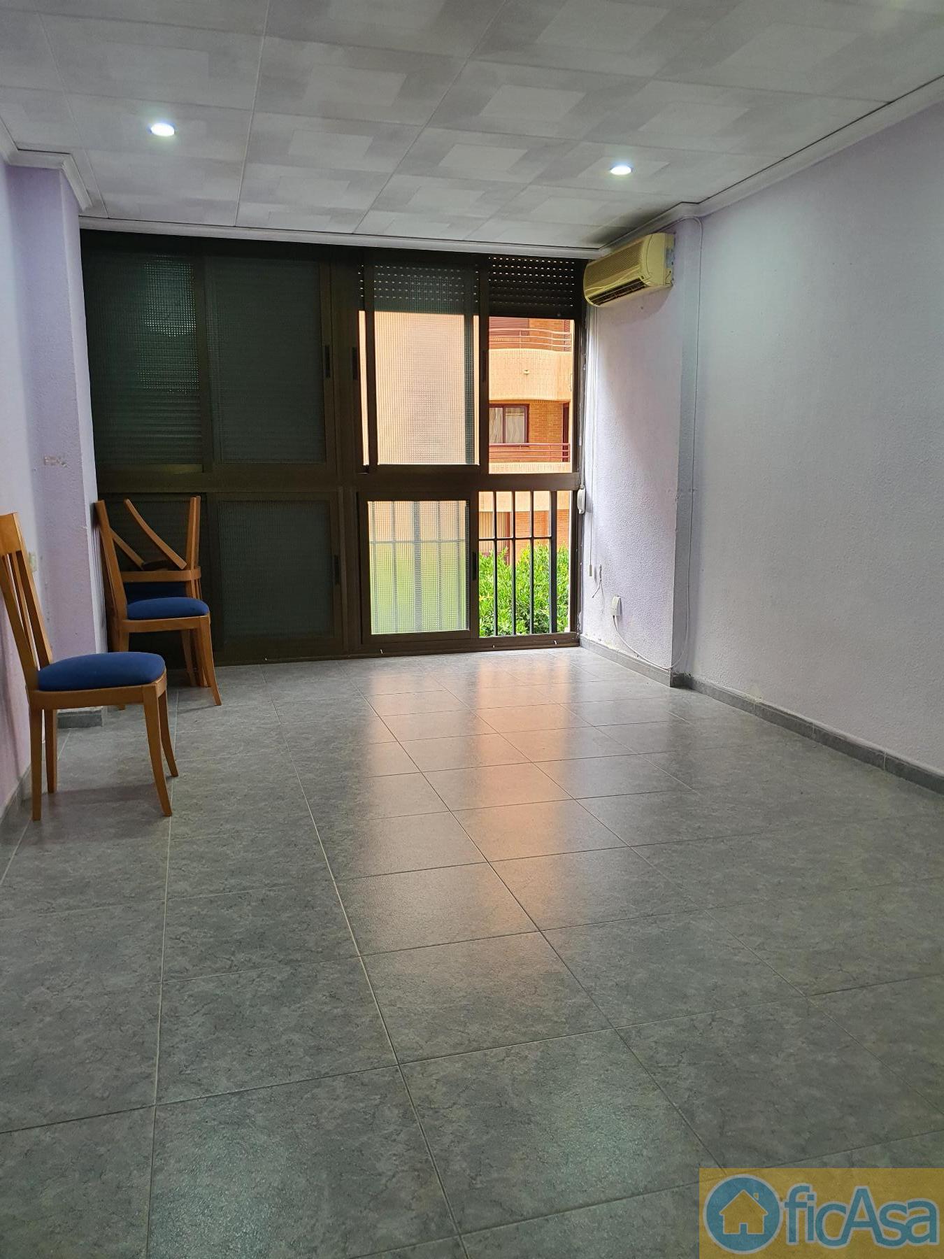 For sale of flat in Castellón