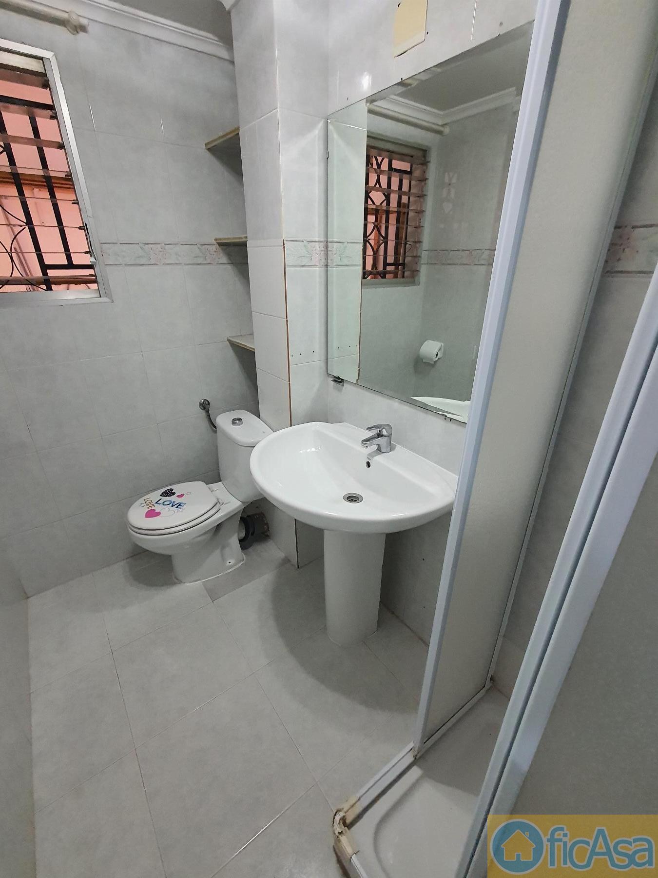 For sale of flat in Castellón
