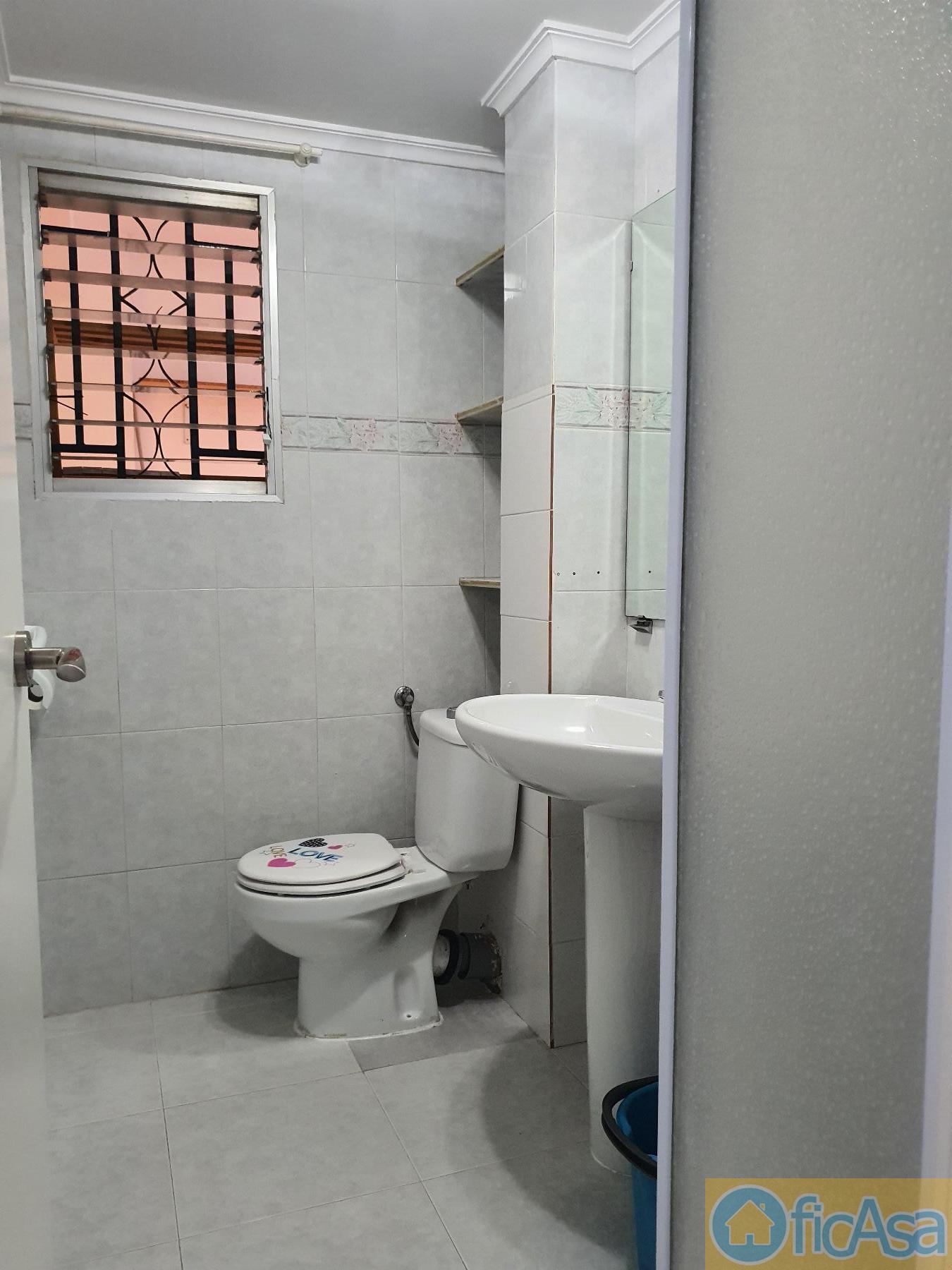 For sale of flat in Castellón