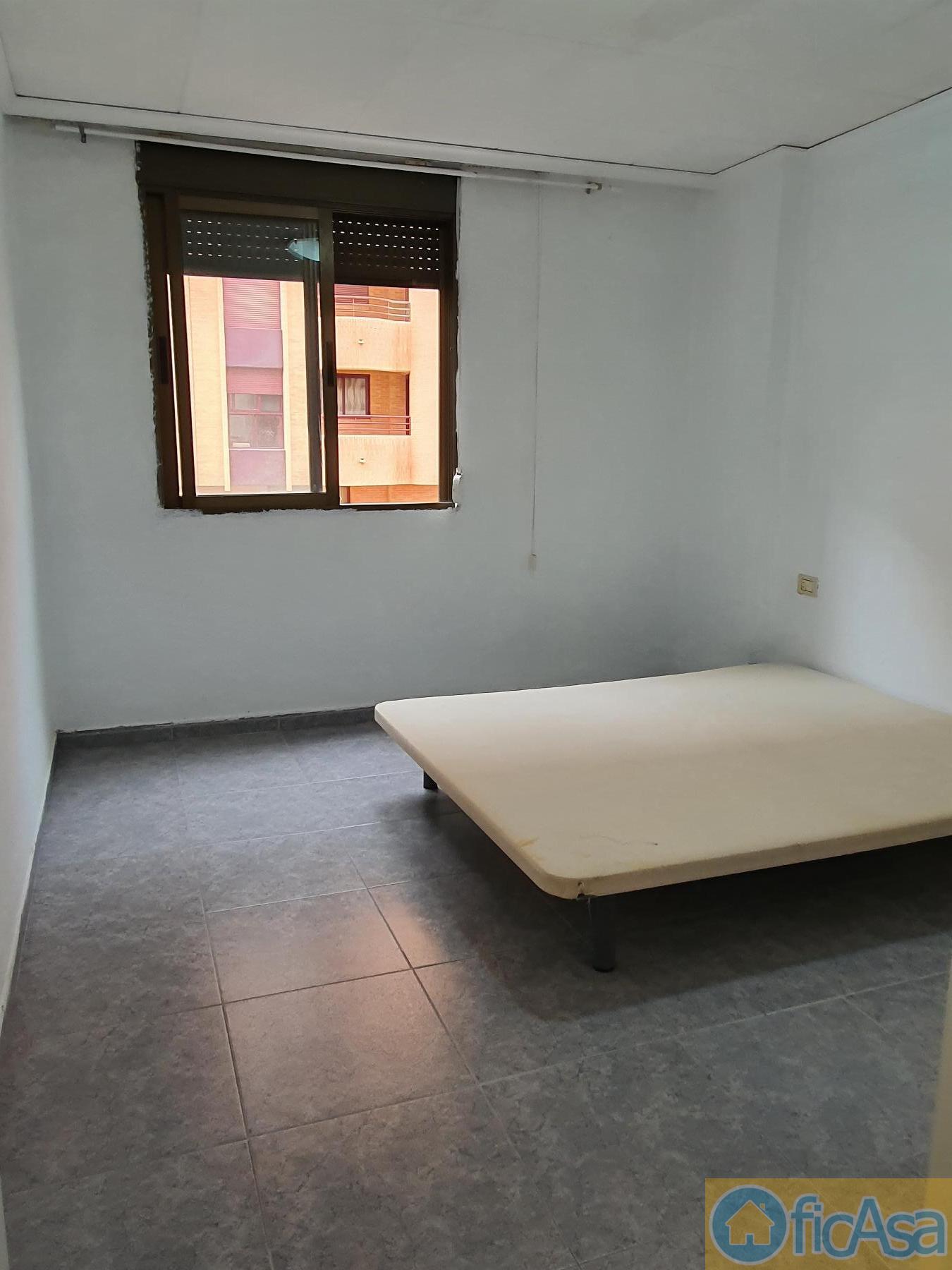 For sale of flat in Castellón