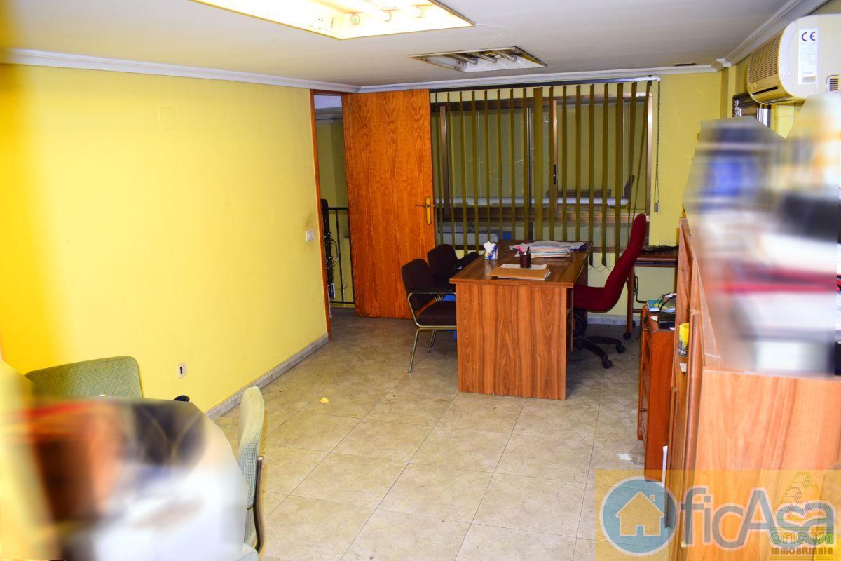 For rent of commercial in Castellón
