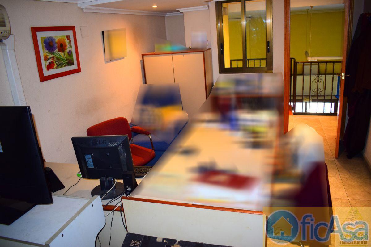 For rent of commercial in Castellón