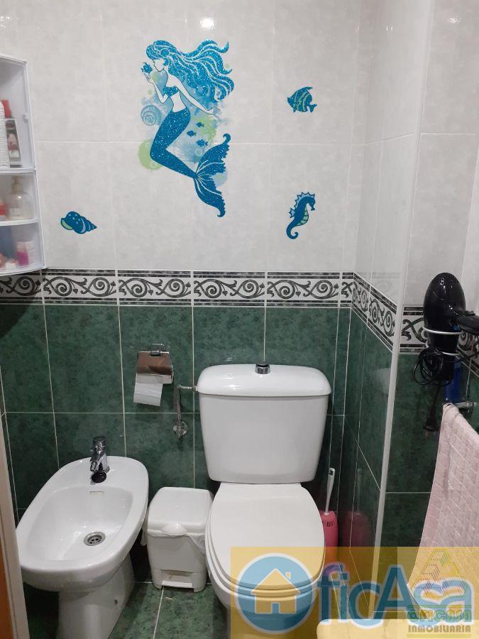 For rent of commercial in Castellón