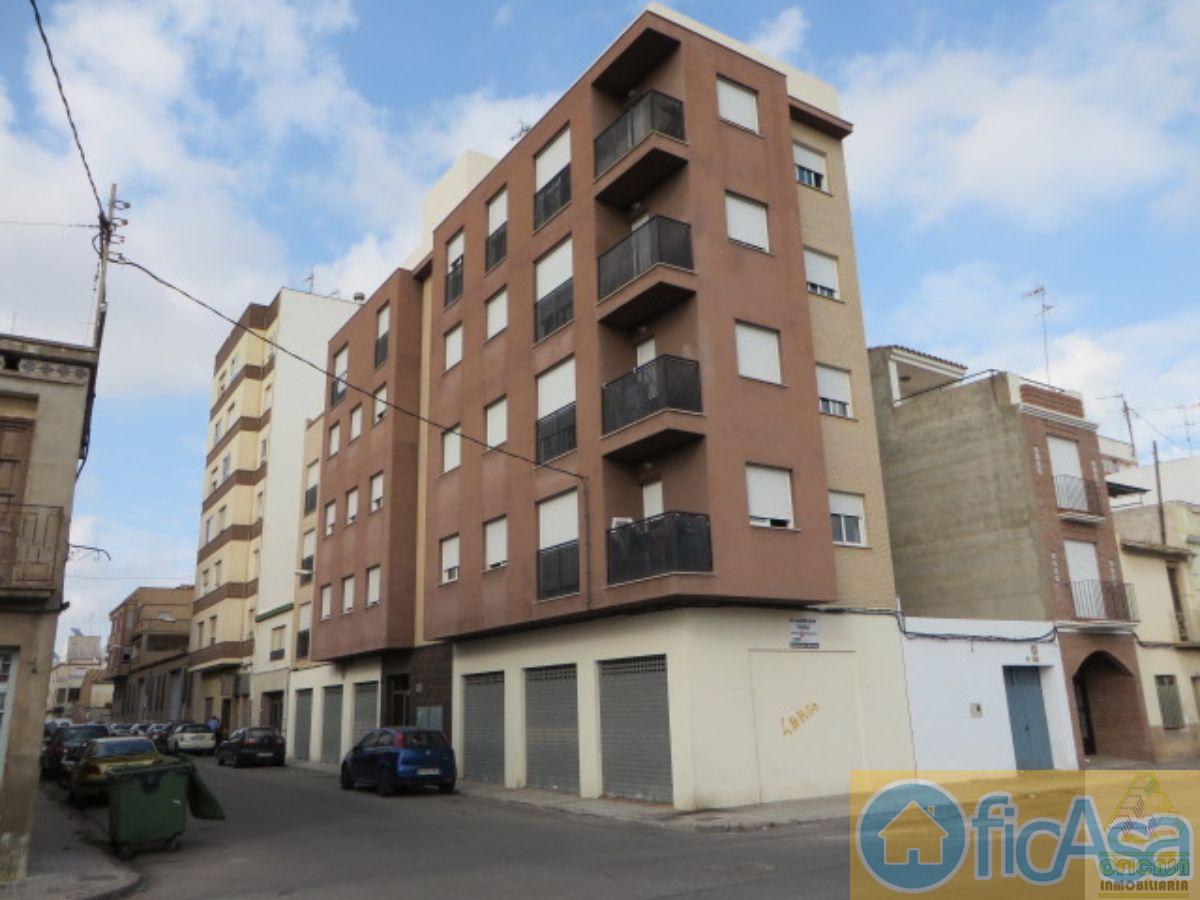 For sale of flat in Almazora