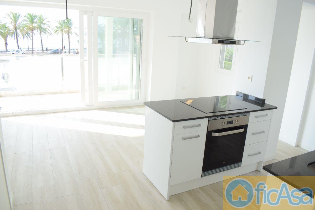 For sale of apartment in Benicasim