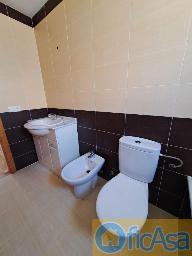 For sale of house in Almazora