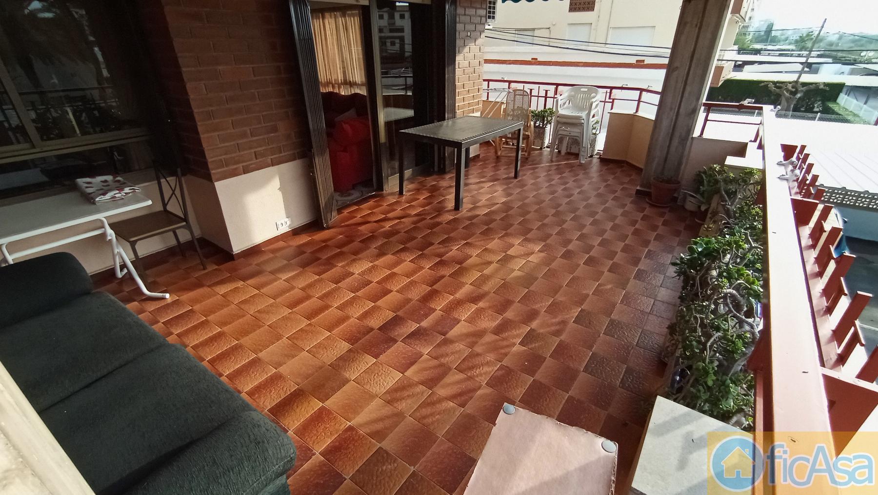 For sale of apartment in Benicasim