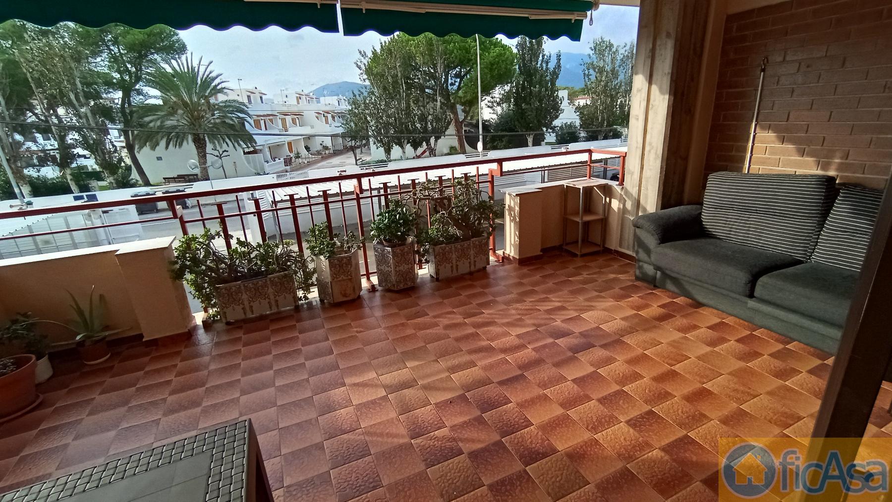For sale of apartment in Benicasim