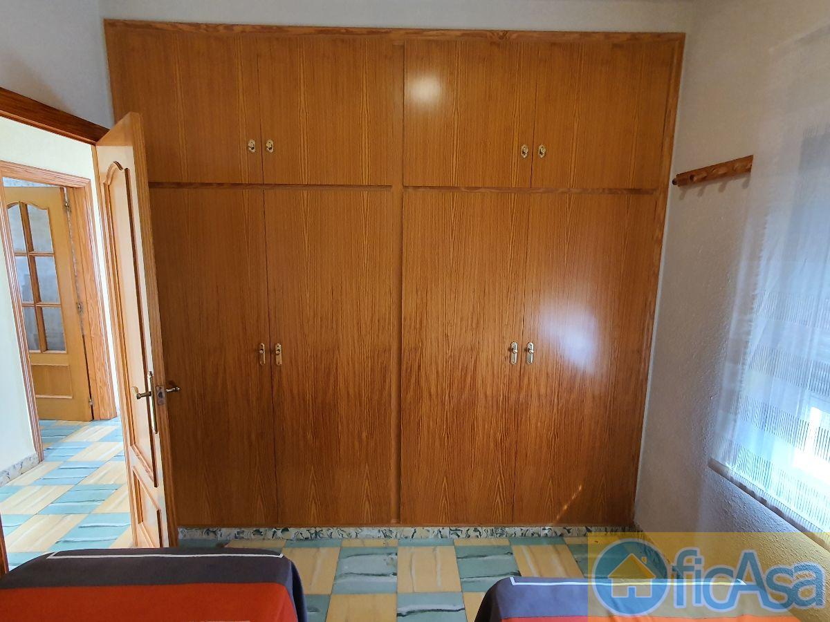 For sale of house in Almazora