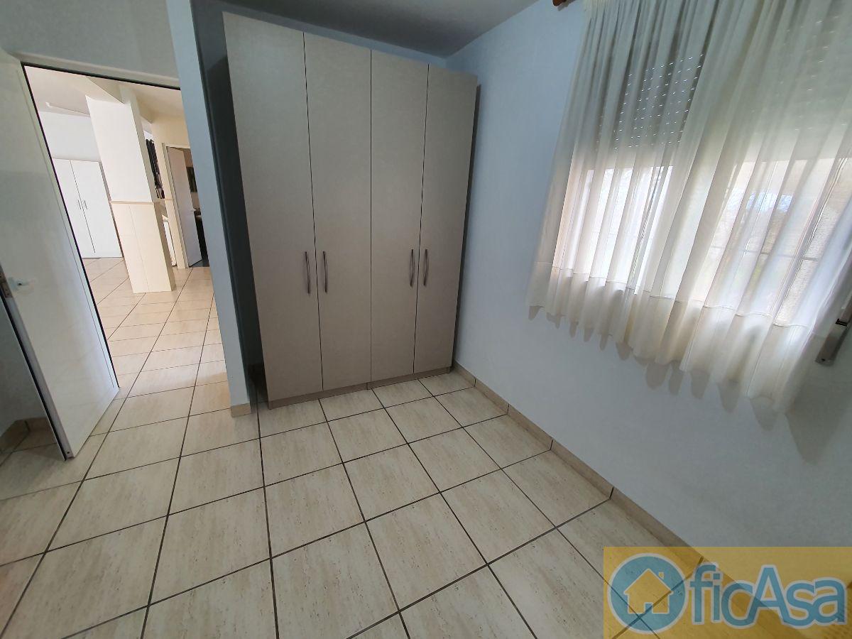 For sale of house in Almazora