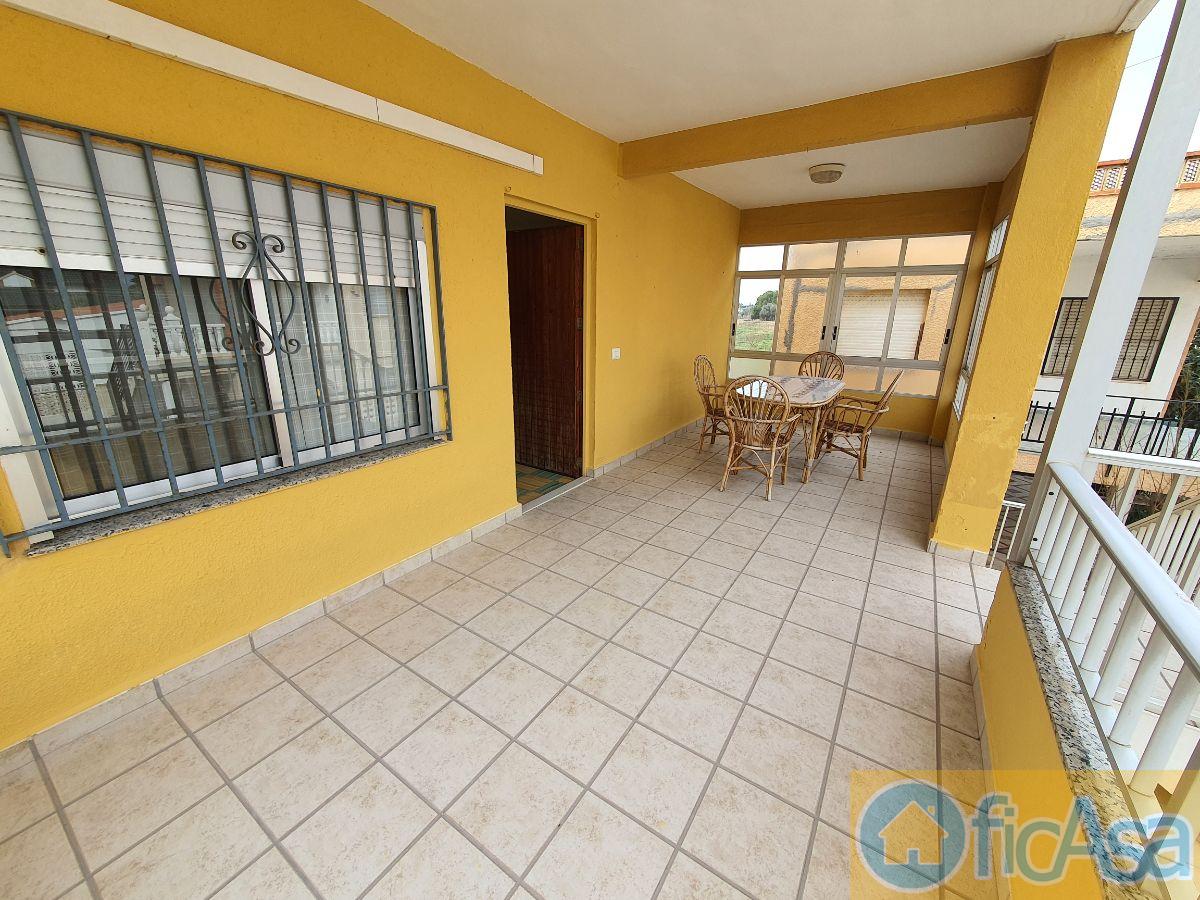 For sale of house in Almazora