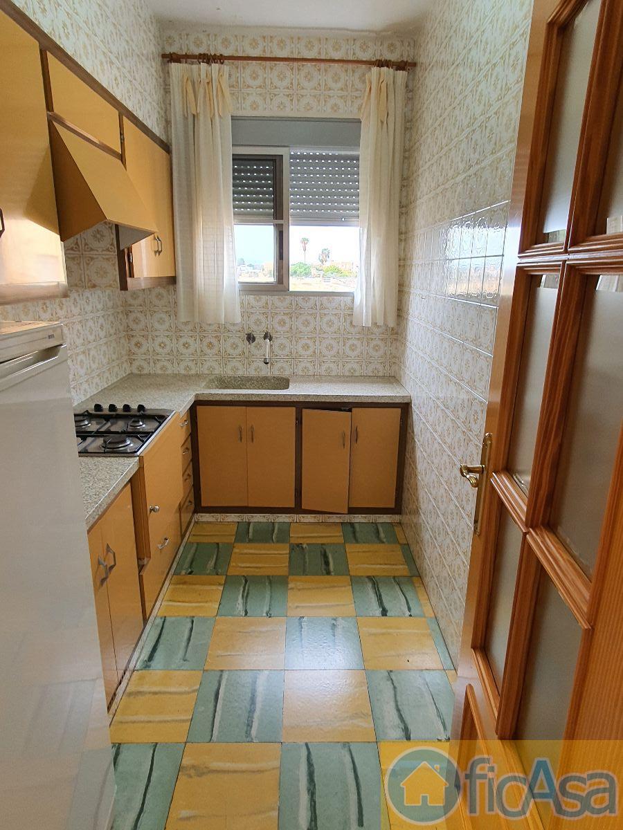 For sale of house in Almazora