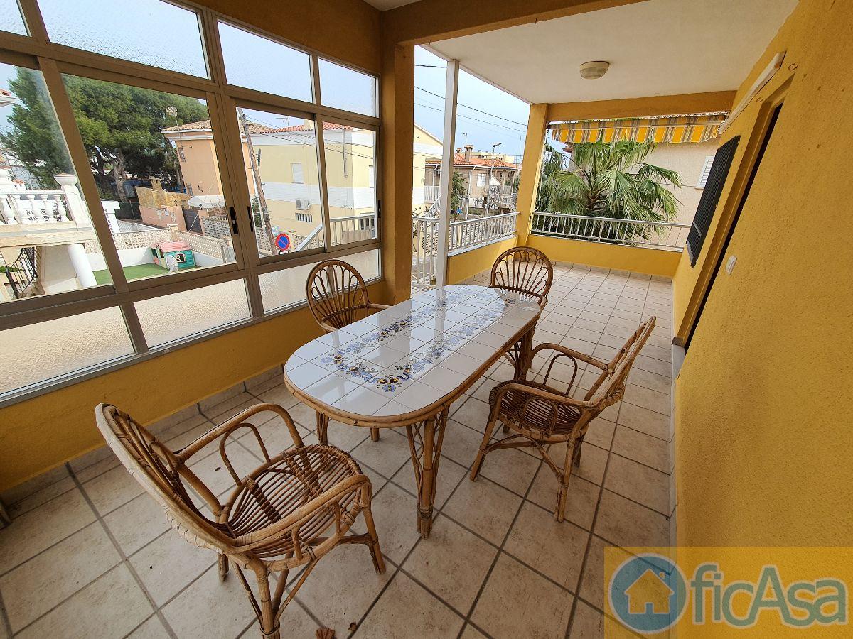 For sale of house in Almazora