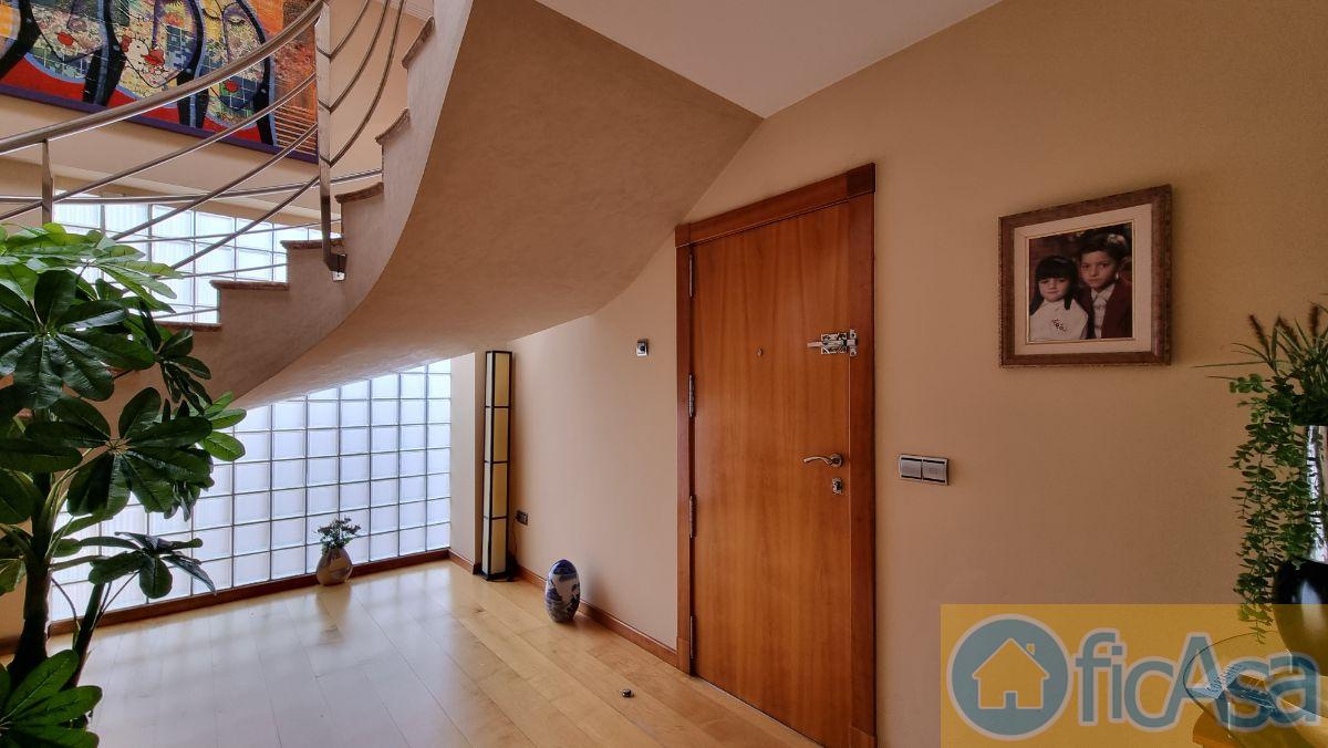 For sale of penthouse in Castellón