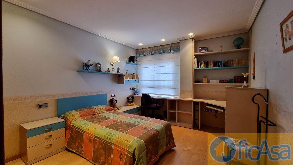 For sale of penthouse in Castellón