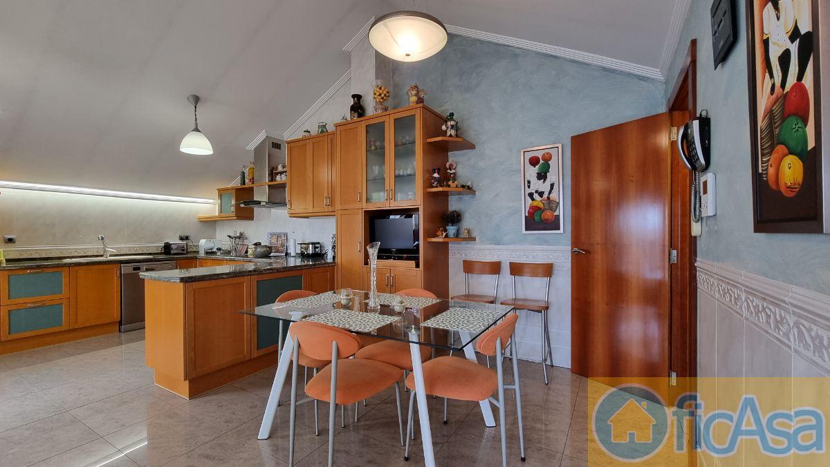 For sale of penthouse in Castellón