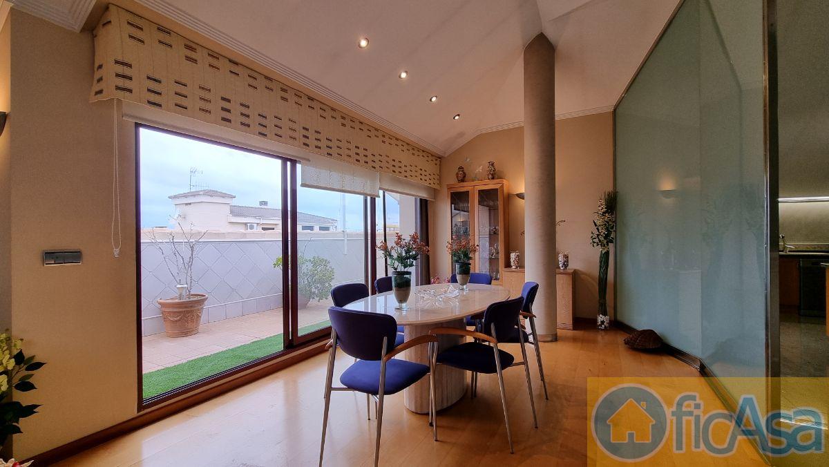 For sale of penthouse in Castellón