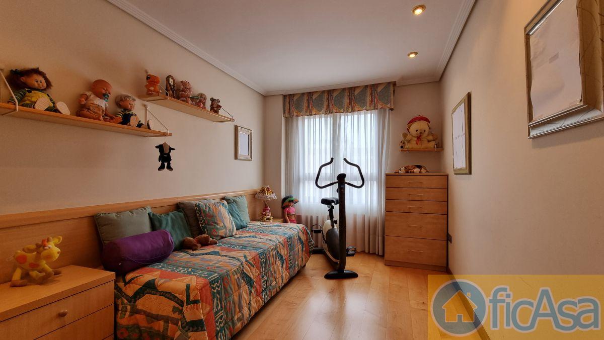 For sale of penthouse in Castellón