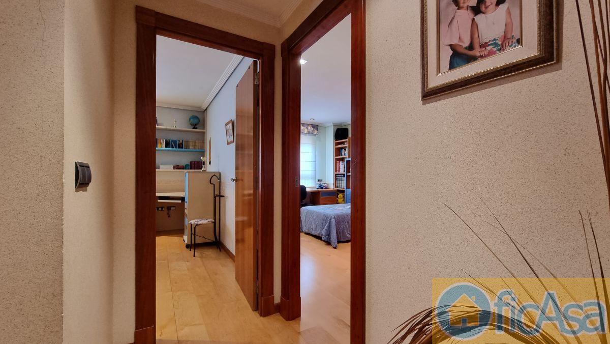 For sale of penthouse in Castellón