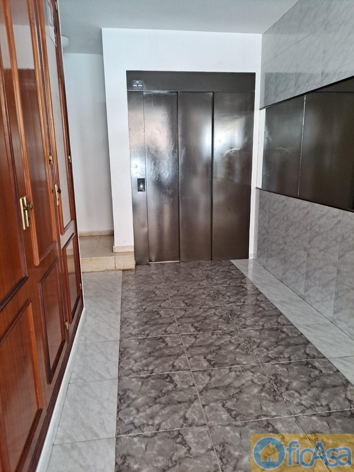 For sale of flat in Castellón