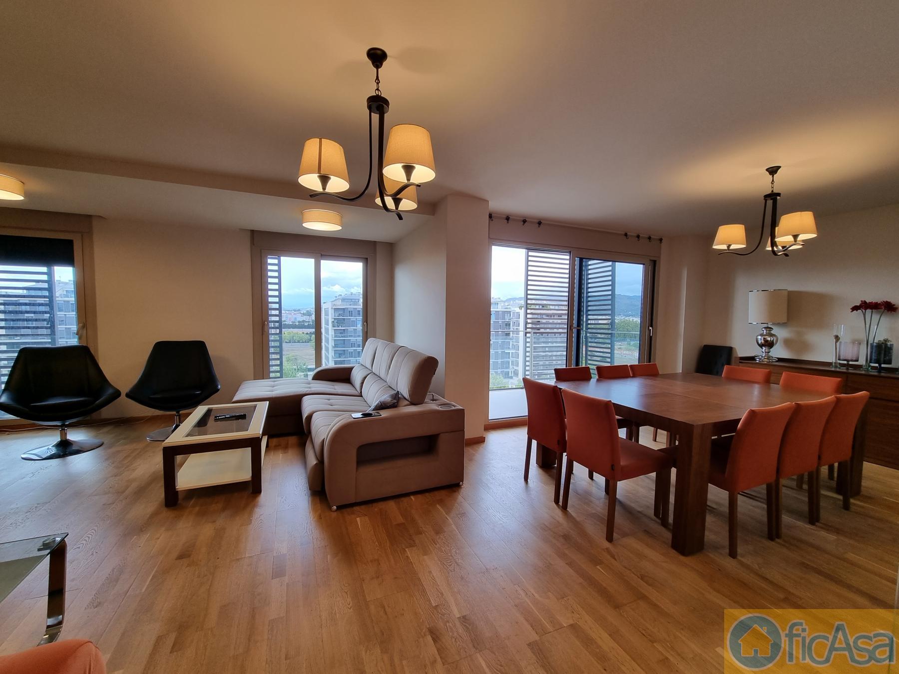 For sale of penthouse in Castellón