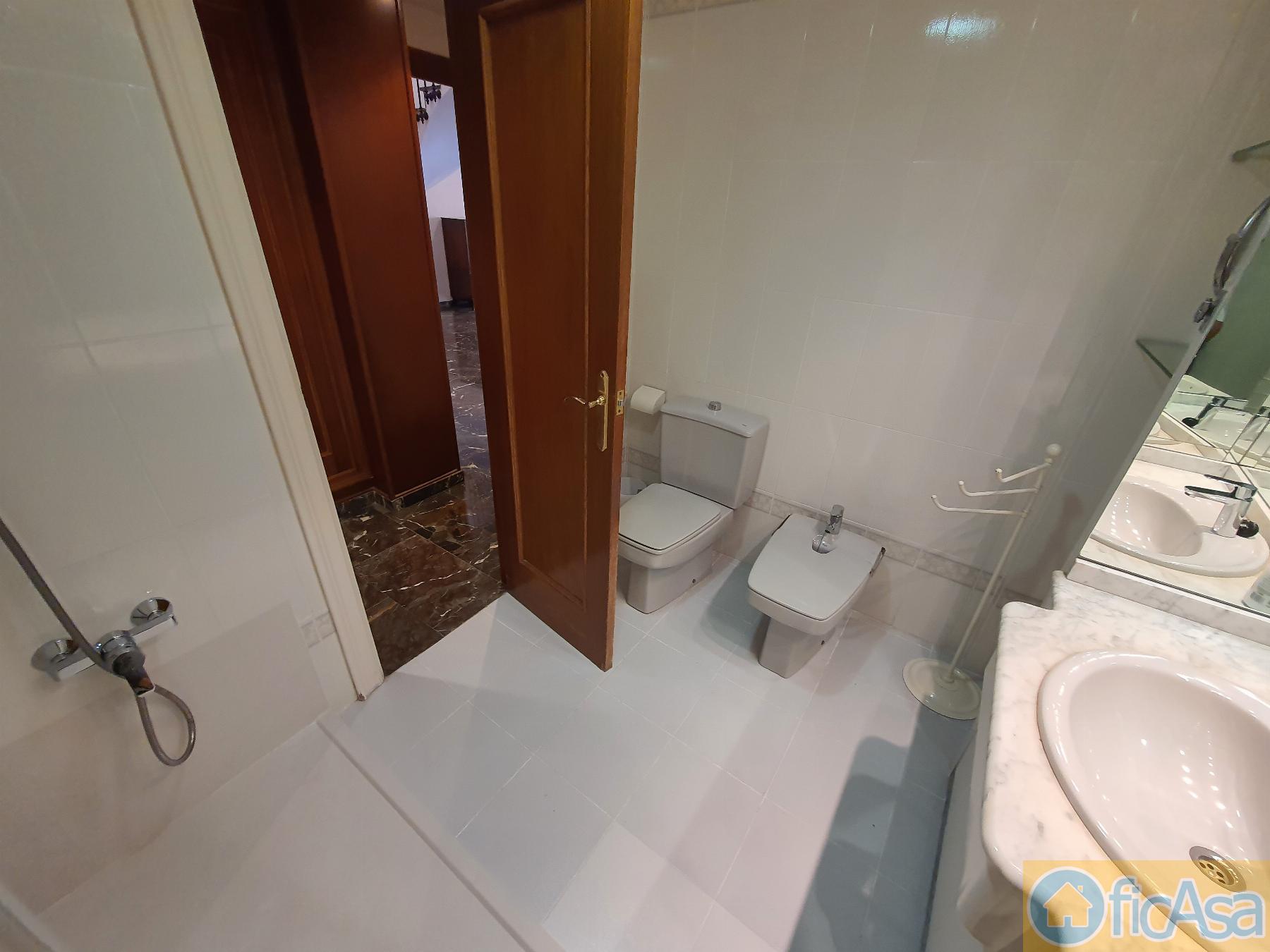 For sale of flat in Castellón