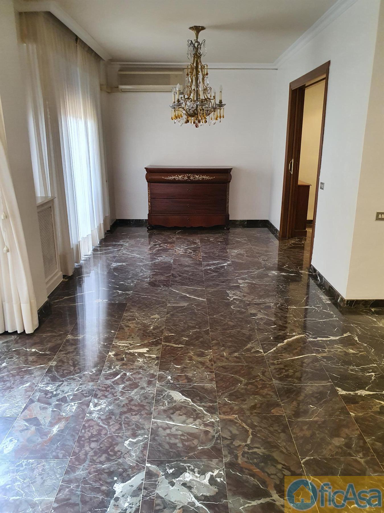 For sale of flat in Castellón