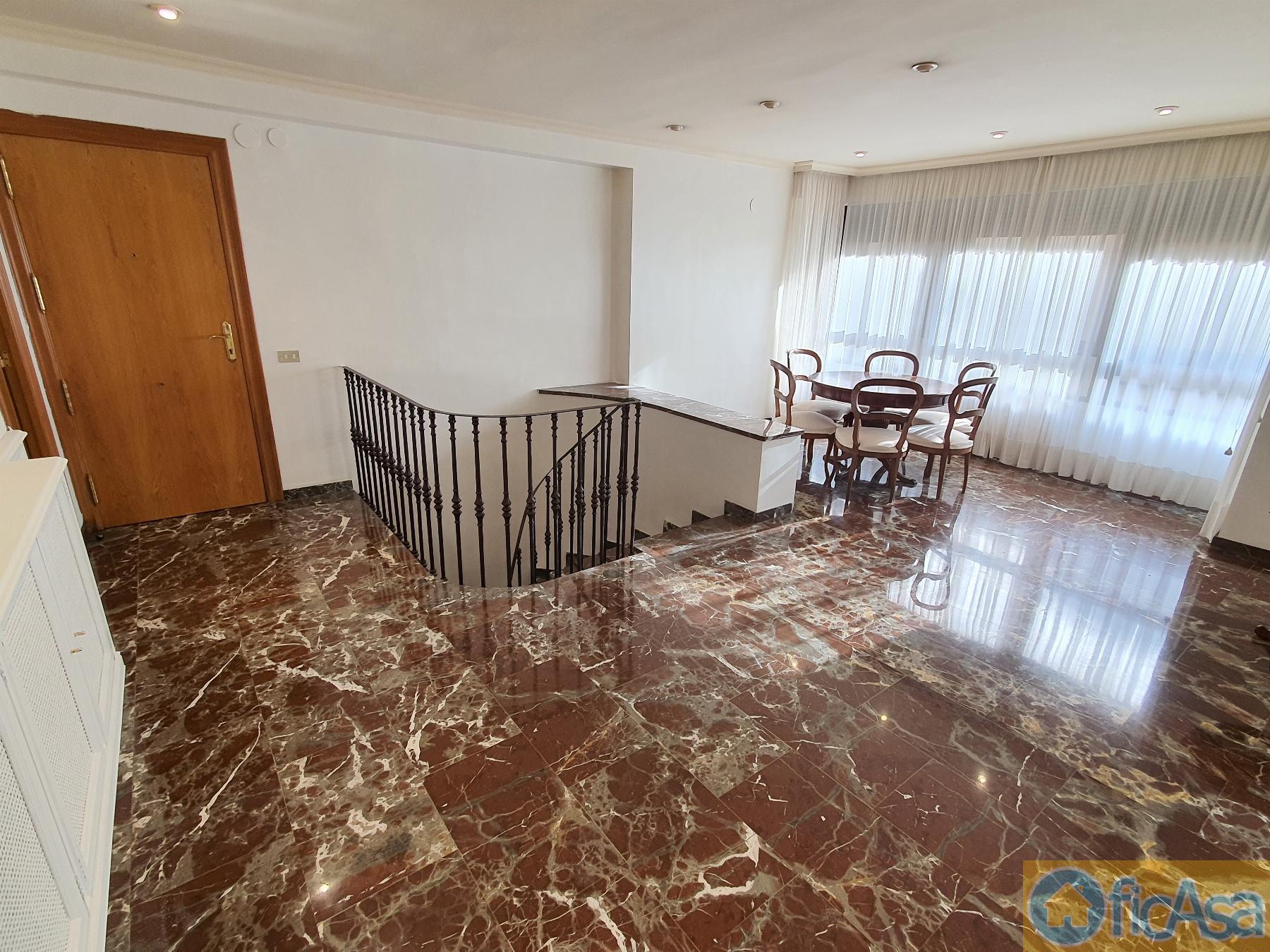 For sale of flat in Castellón